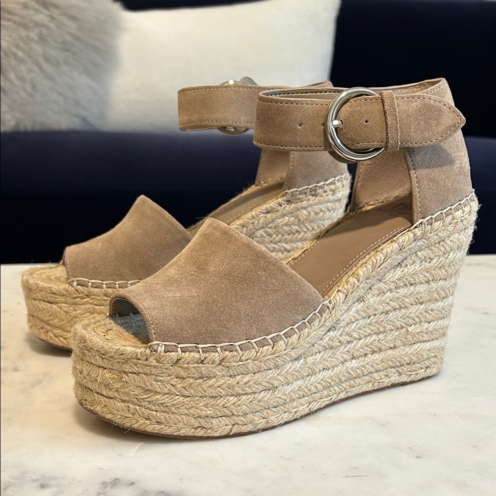 Marc Fisher Alisa sandals  with Ankle Strap - perfect condition